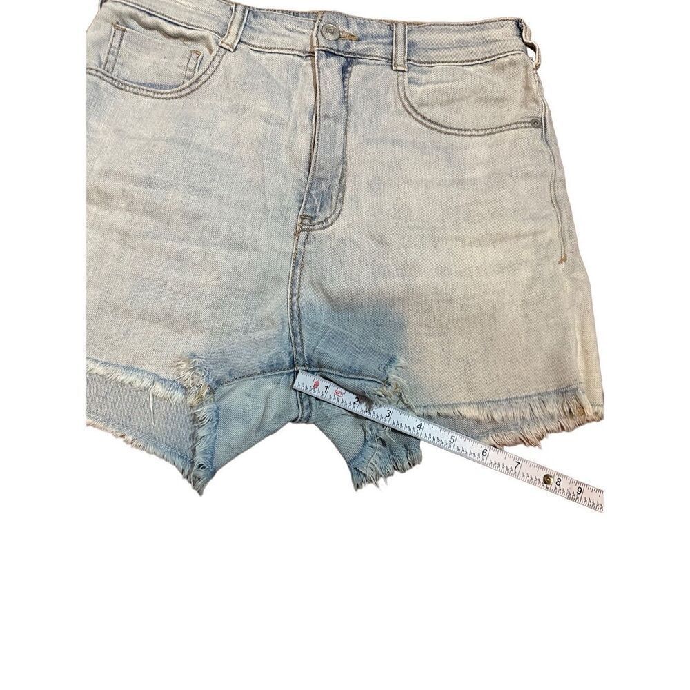 Anthropologie Pilcro Jean Shorts Ultra High Rise Light Wash Denim Raw Cut Off Sz - Picture 8 of 9